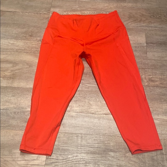 Womans Capri Compression Pants Size L - Picture 2 of 6